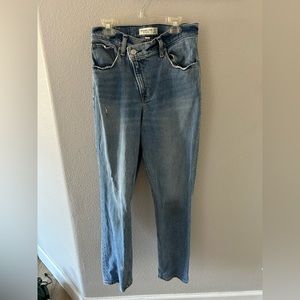 Abercrombie Curve Love The 90’s Straight Ultra High Rise Jean